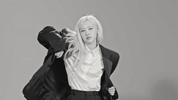 K-Pop Trained Rosé to Be ‘a Perfect Girl.’ Now She’s Trying to Be Herself.