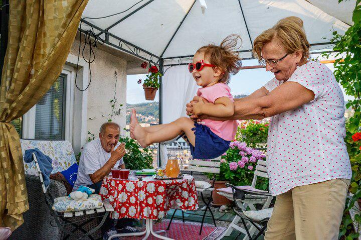 Extending the number of years that people are healthy enough to participate in activities like playing with their grandchildren is a focus of health span researchers. 