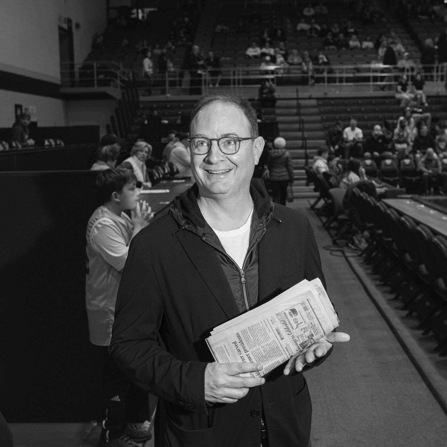 Adrian Wojnarowski at a home game at St. Bonaventure on New Year’s Eve.