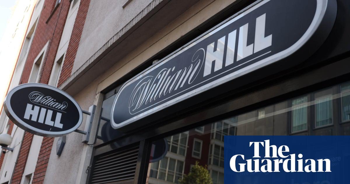 The closures would amount to between 9% and 15% of William Hill’s chain of 1,300 betting shops.