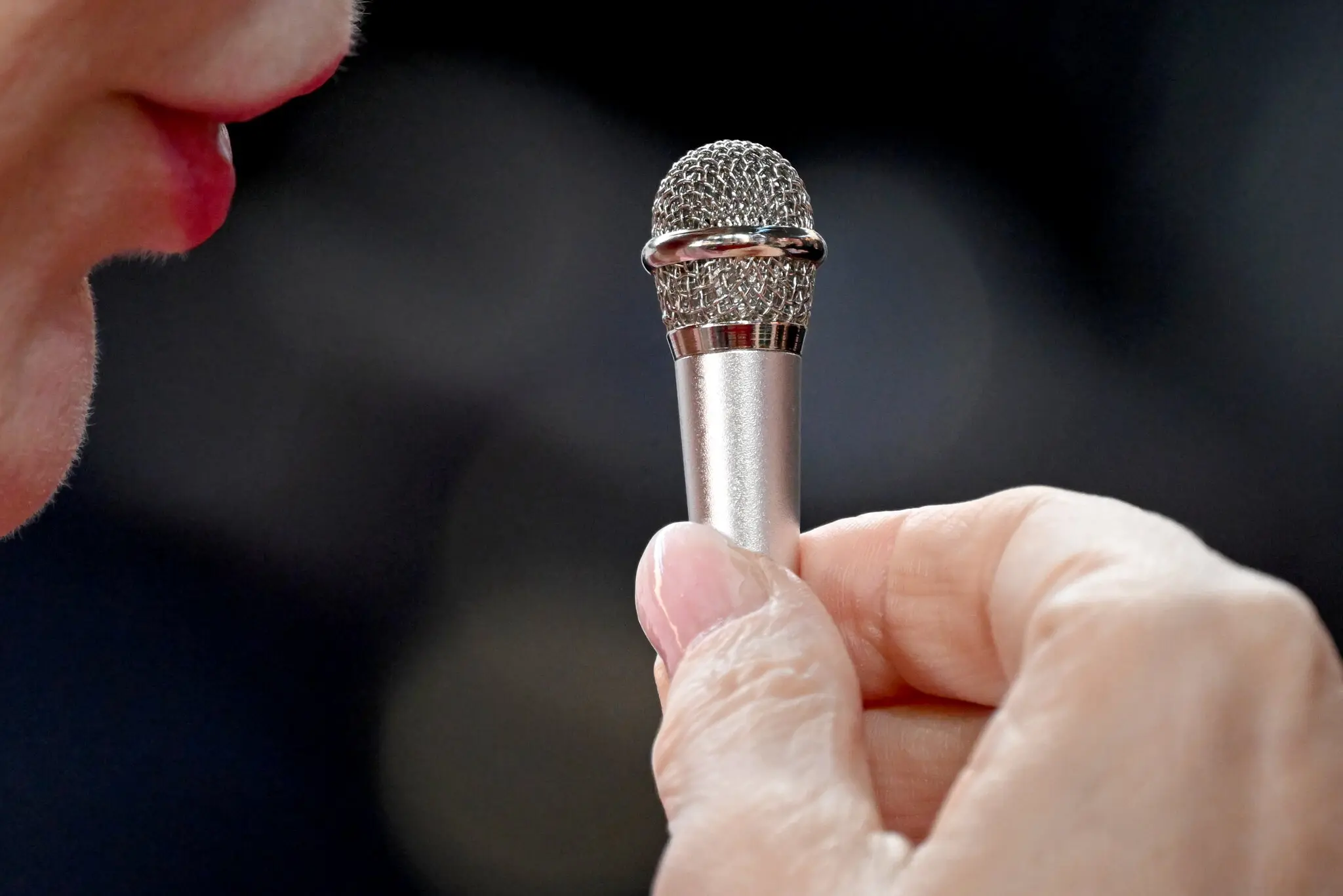 When it comes to external microphones, many social media users seem to believe smaller is better.
