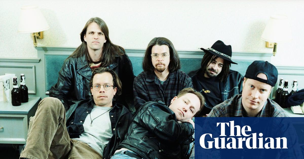 ‘The song never gets old’ … Adam Duritz, back right, in 1994.