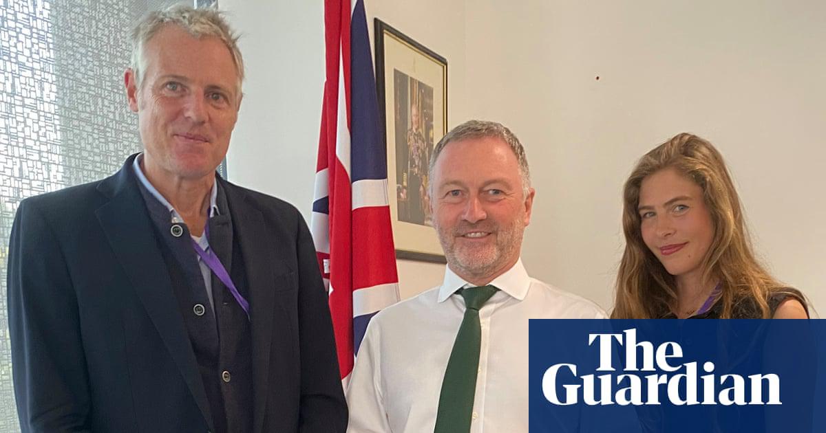 Steve Reed, centre, the then environment secretary, last year told Hannah Bourne-Taylor, right, and Zac Goldsmith that he endorsed swift bricks.