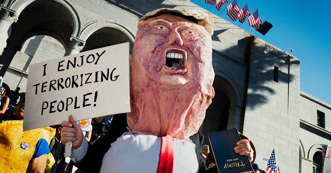 Scenes From Saturday's Nationwide ‘No Kings’ Protests
