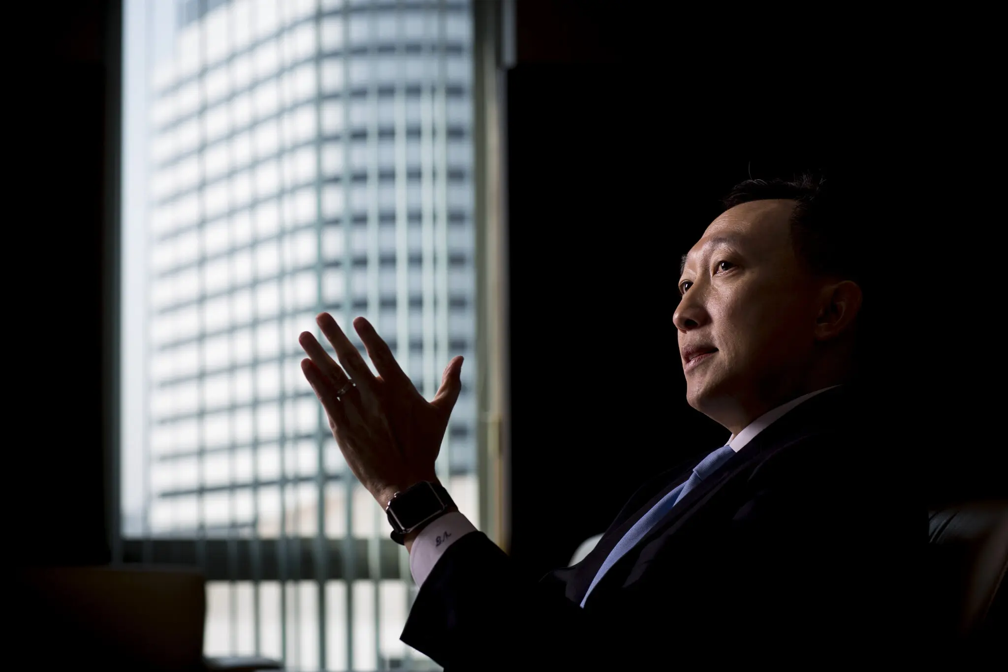 Vorapak Tanyawong, picked by Thailand’s prime minister last month to lead an effort against online fraud, said he would resign as deputy finance minister amid allegations he is connected to a scam network.