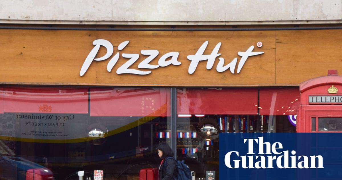 The Pizza Hut franchise has been bought by a US company in a pre-pack deal.