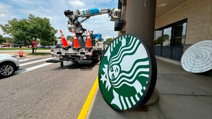 Starbucks slowdown creates bad blood with landlords