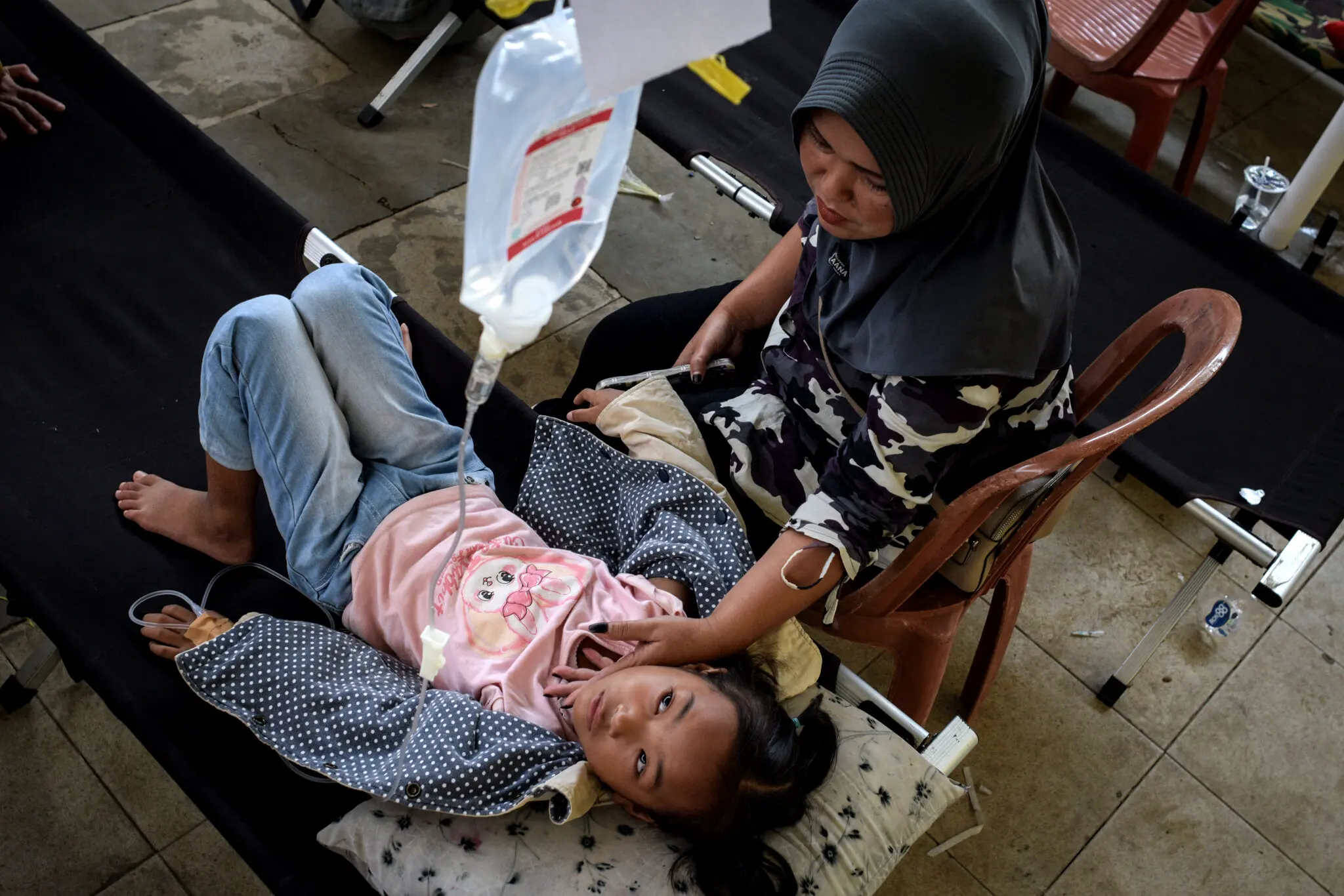 More than 1,300 students fell ill in West Java Province, Indonesia, after eating free food served at schools.
