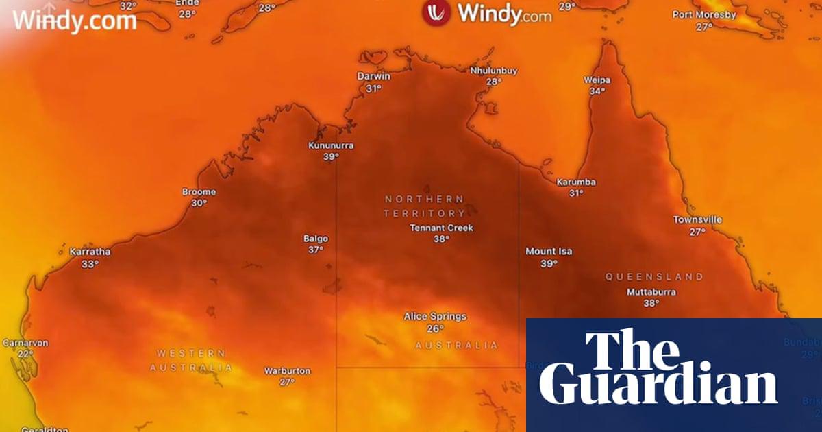 Two dead at Melbourne beach as wild wind batters state, while parts of Sydney hit by record-breaking heat