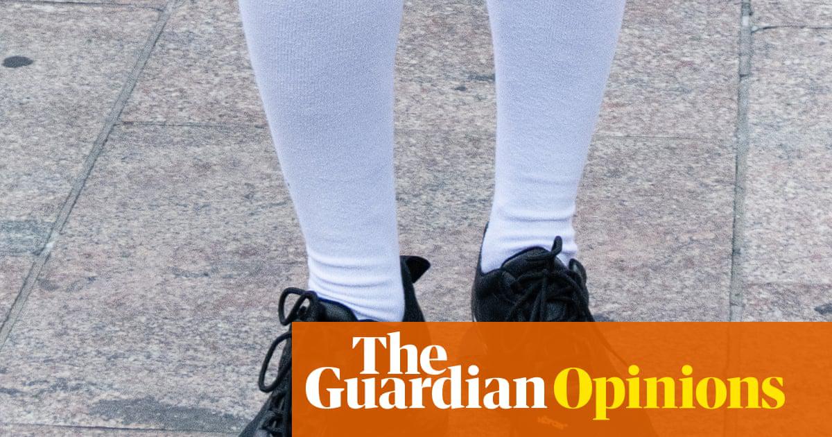 ‘This is 2025. Women don’t need to ache all day in stilettos to prove themselves,’ Caitlin Cassidy says about the rise of toe shoes as a fashion trend.