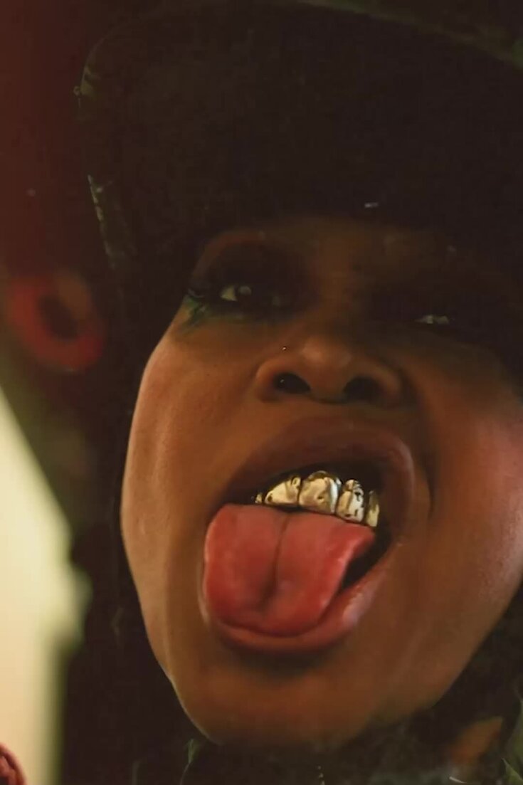 Erykah Badu Says Making Music Is a Sport. It’s Game Time.