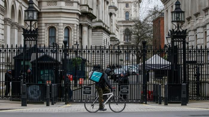 The Temu theory of populism