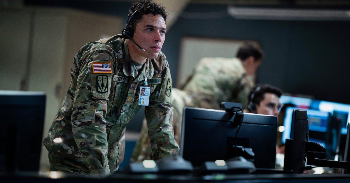 The Netflix movie's screenwriter and technical advisor explain how likely its events would be to unfold were the U.S. were faced with an imminent nuclear threat.