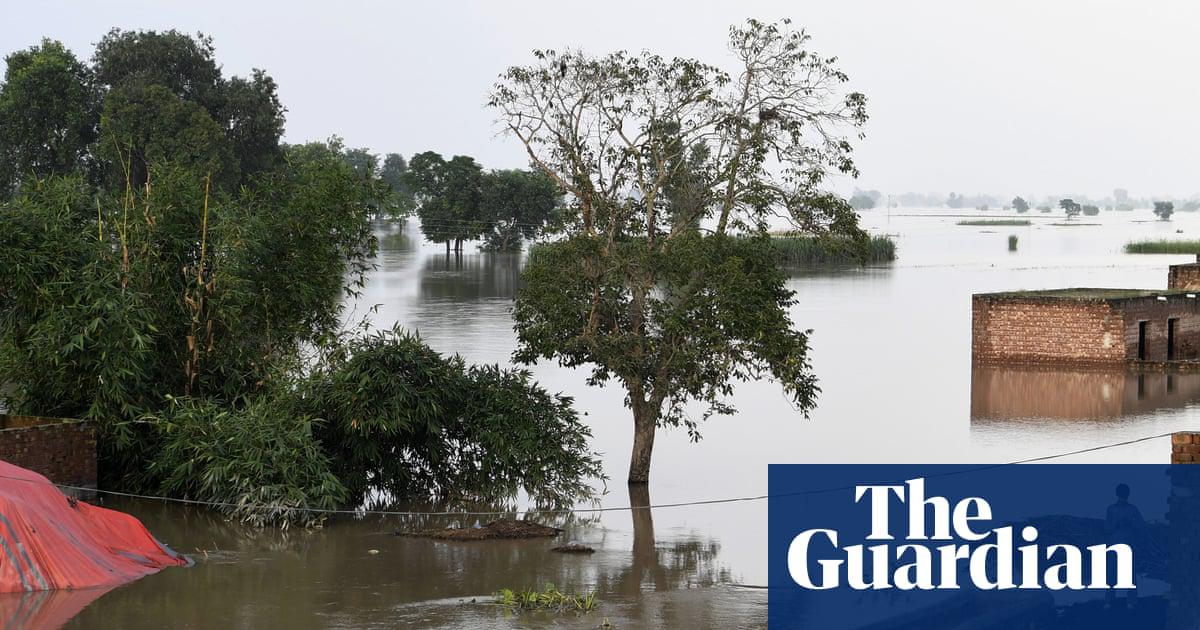 Rising water levels surround the Sutlej River in Kasur district. The 2022 floods in Pakistan are estimated to have displaced 33 million people.