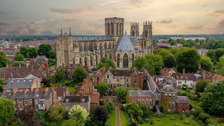 York reports a large number of ghost sightings, giving it a reputation as being one of the most haunted cities in Europe.