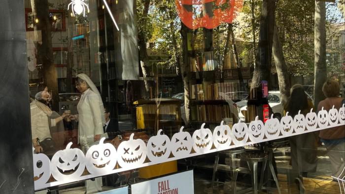 Iranians defy Halloween ban 