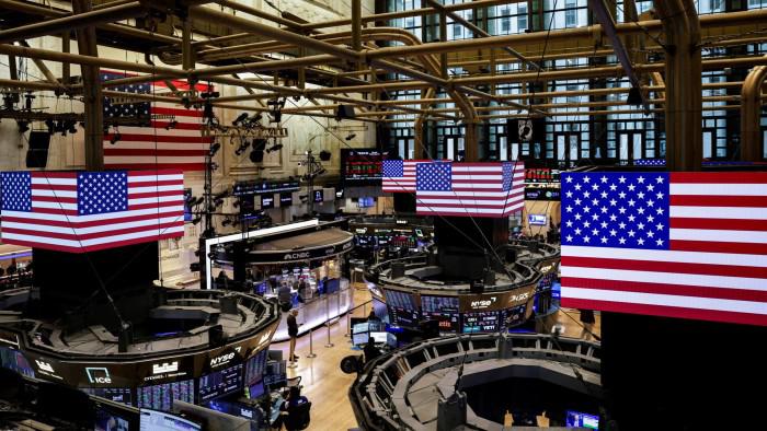 Safety strategies for a bubble market