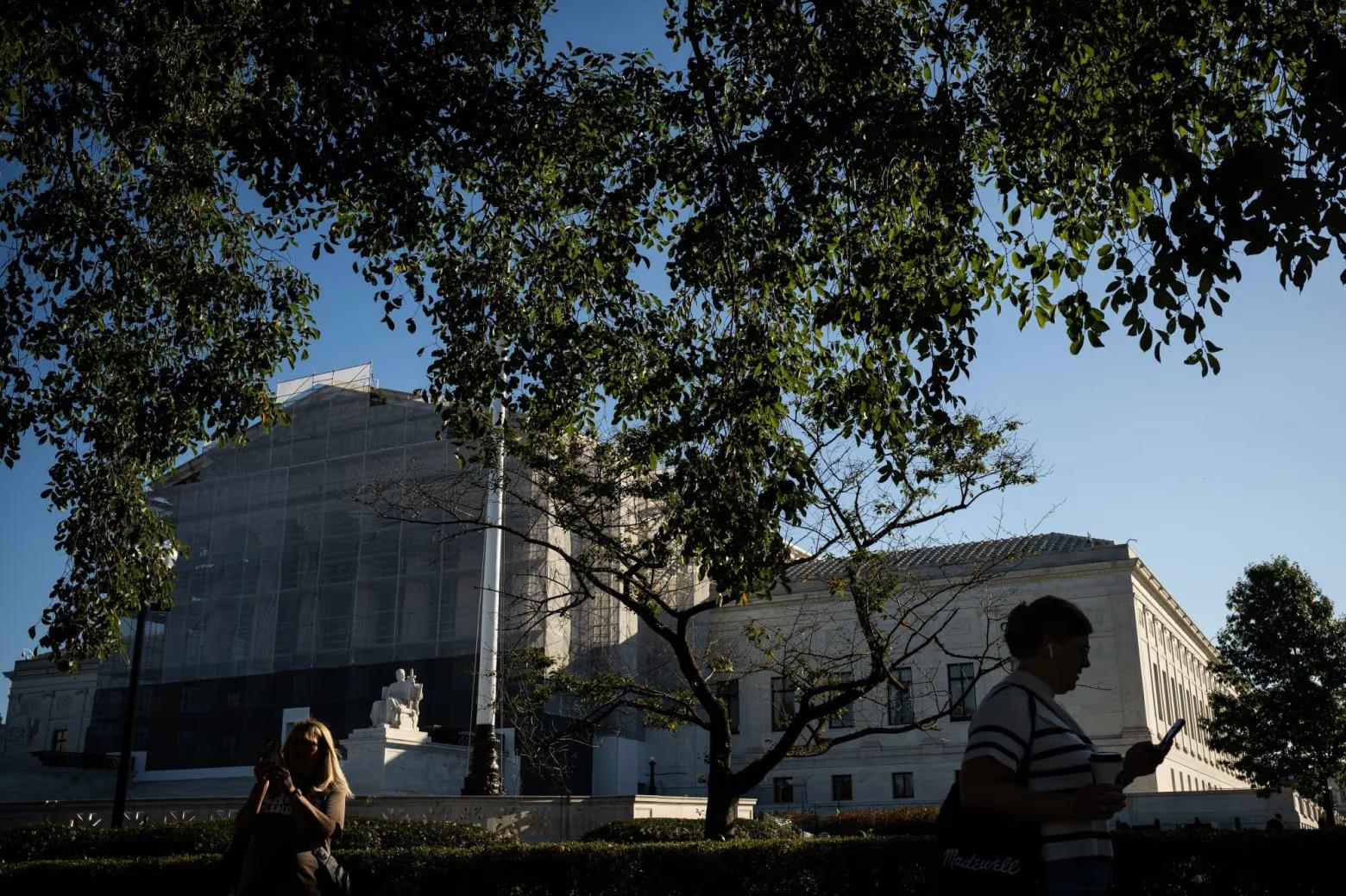 What’s at Stake as Trump’s Tariffs Go Before the Supreme Court