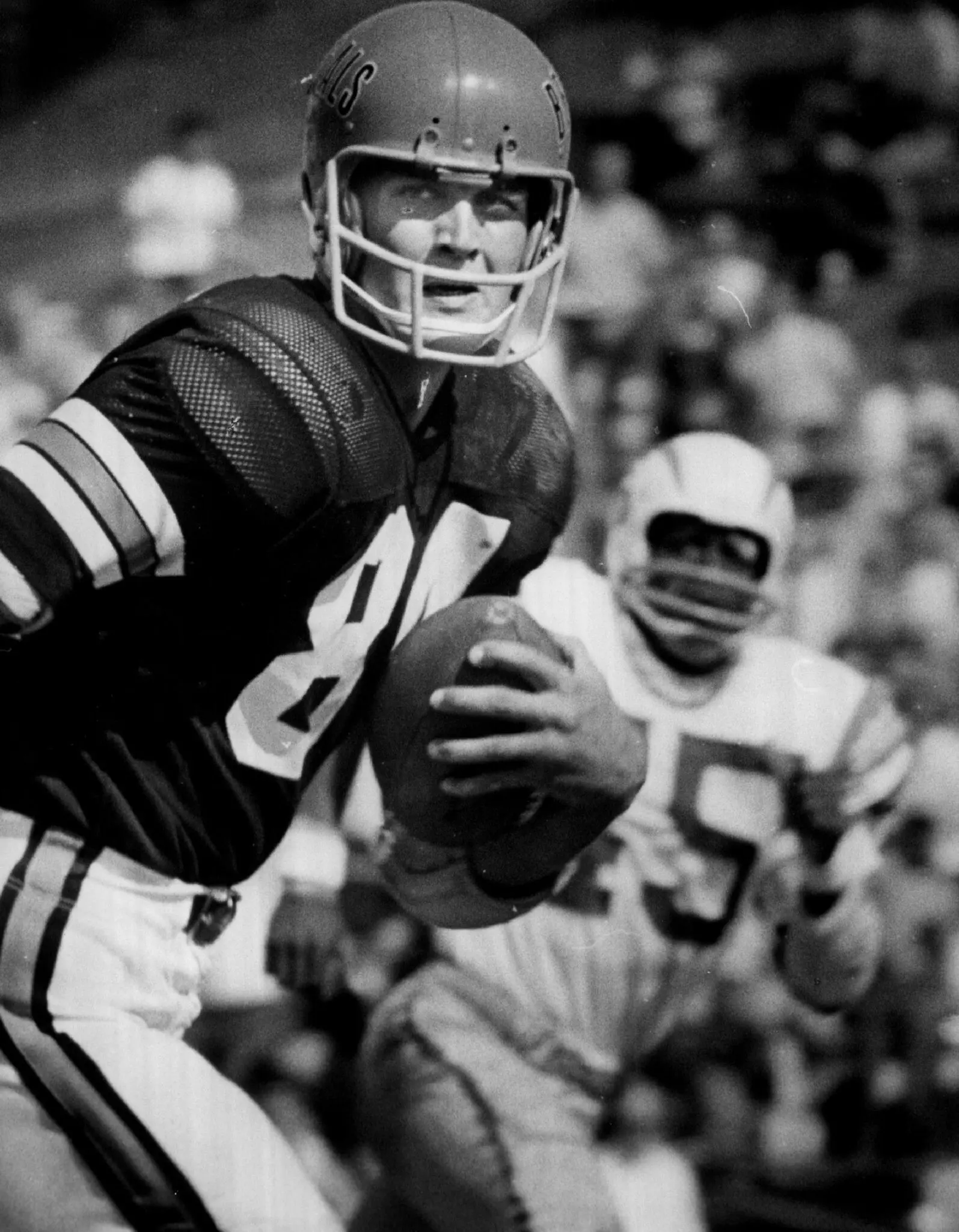 Bob Trumpy of the Cincinnati Bengals caught a touchdown pass in a game against the San Diego Chargers in 1969. He joined the Bengals in 1968 and retired in 1978 to pursue a full-time career in sports talk radio.