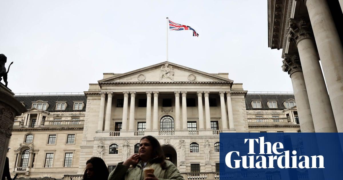 The Bank’s MPC voted by a narrow five-four majority to keep borrowing costs unchanged for a second consecutive meeting.