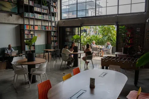 Los Patios Cool Living in the Laureles neighborhood of Medellín.