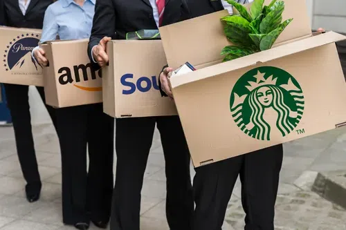 A Wave of US Layoffs Flash Early Warning Sign for Job Market