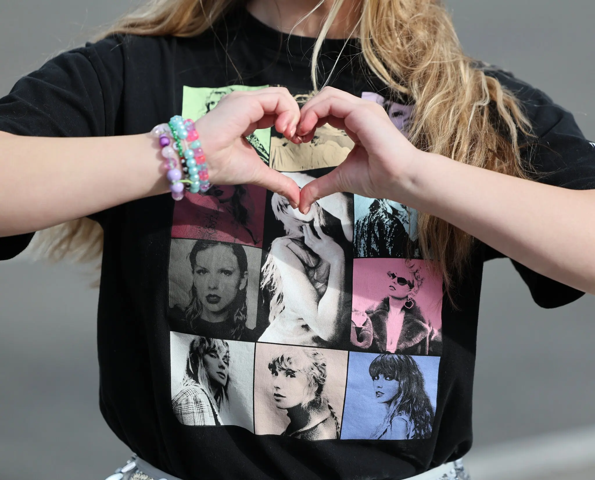 On social media, a small but vocal contingent contends that liking Taylor Swift is “cringe.”