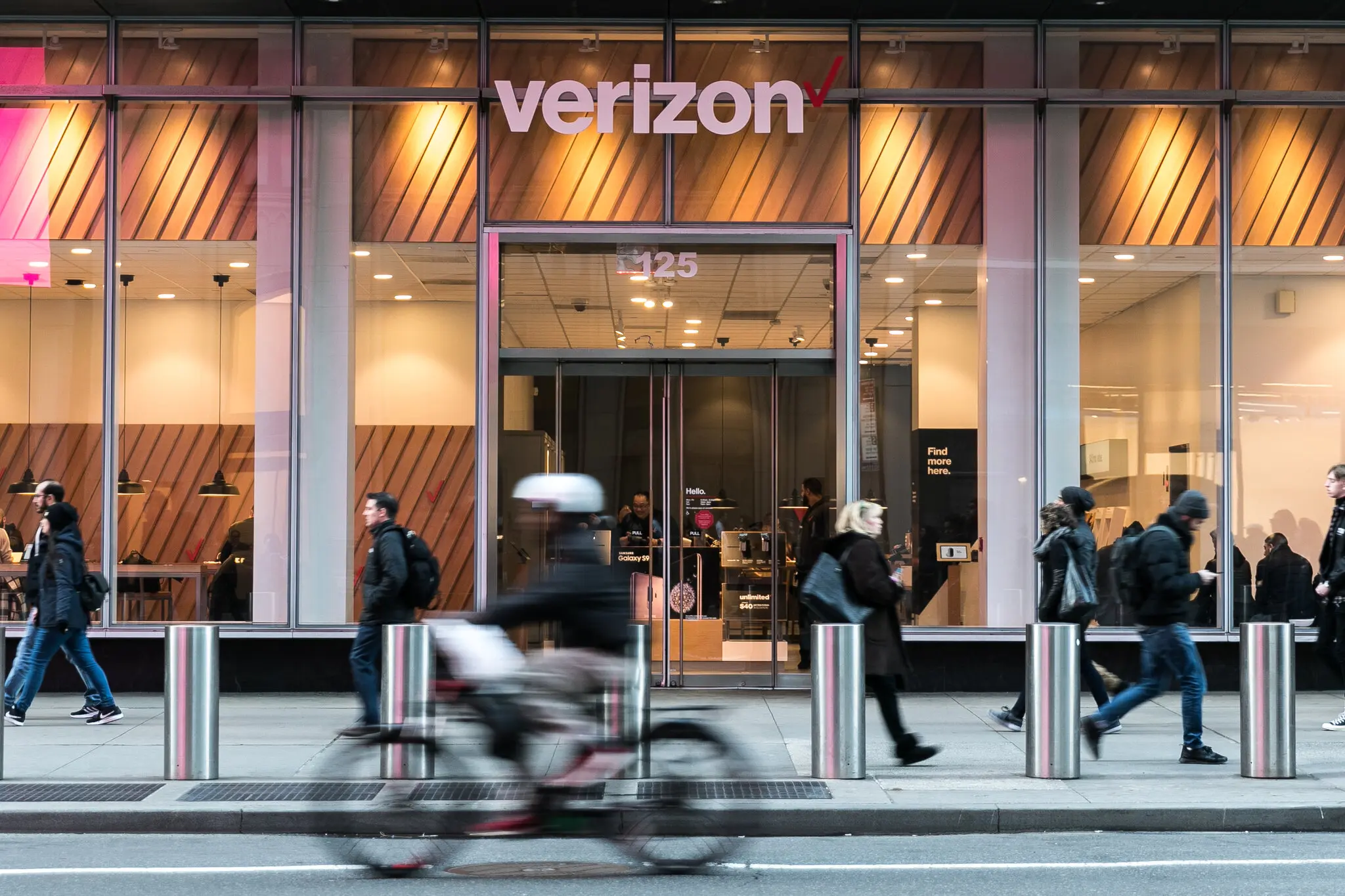Tens of thousands of Verizon users reported disruptions early Wednesday afternoon and into the evening. The outage has been resolved.