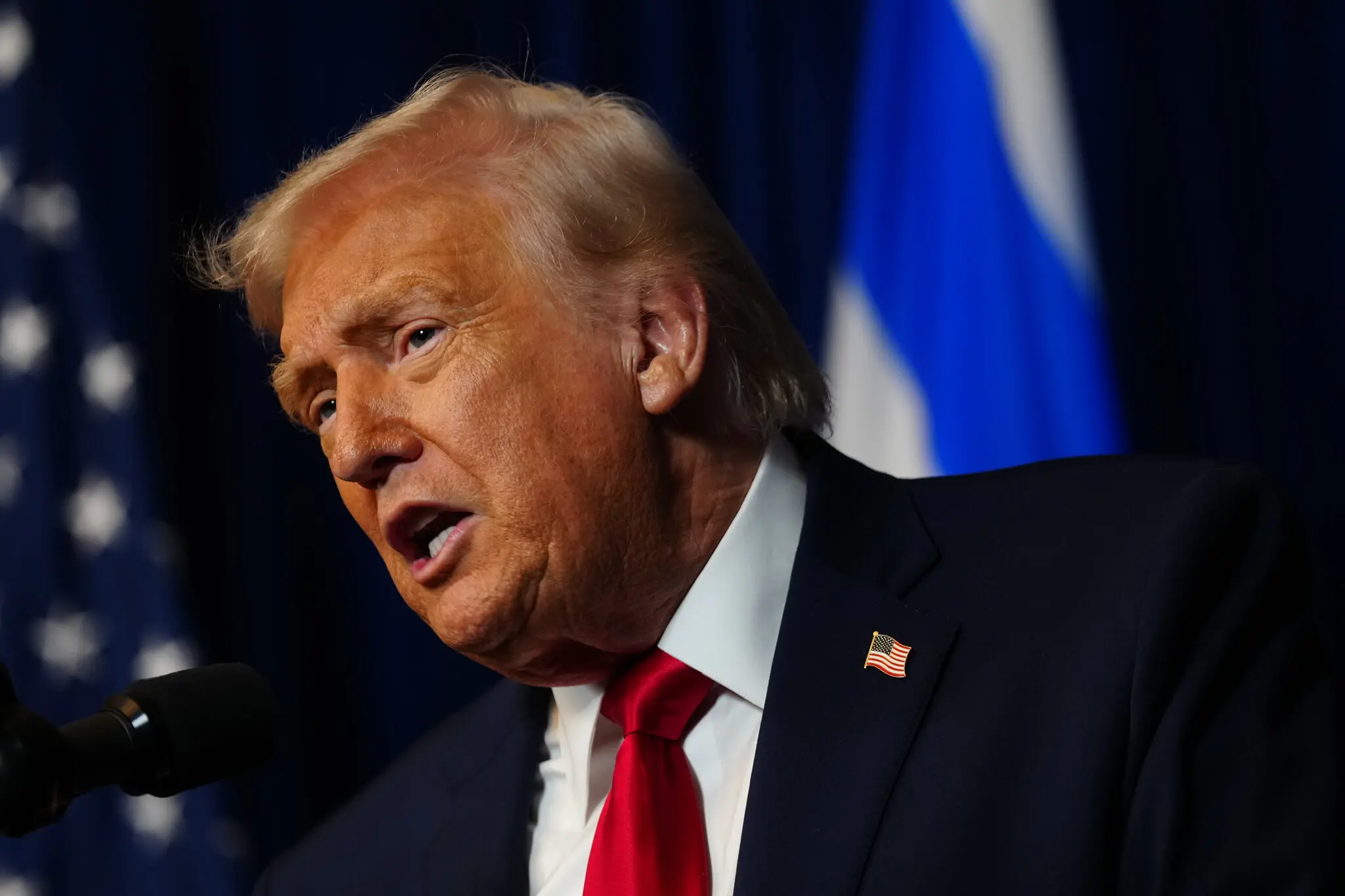 Transcripts of secret grand jury testimony indicate that President Trump’s efforts to overturn his defeat in the 2020 presidential election exasperated and alarmed a number of senior Republicans.