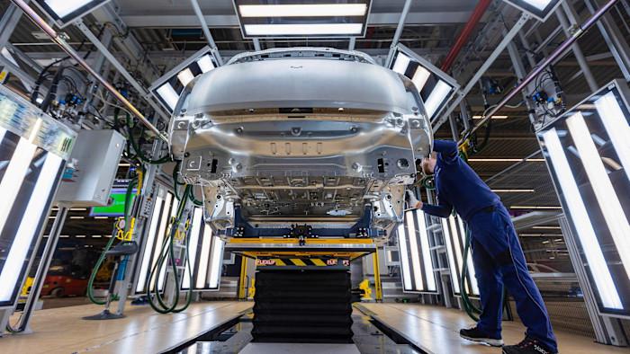 Carmakers spurn Brussels’ ‘made in Europe’ bid