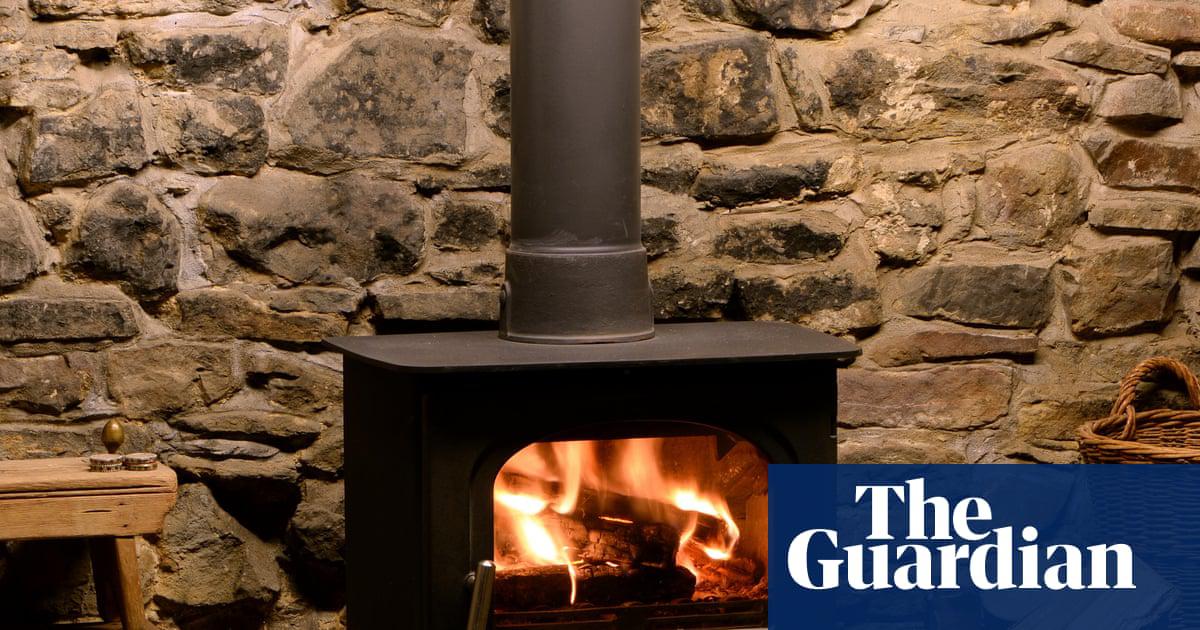 The proposed limit for smoke emissions from new stoves is 1g per hour, down from the current 5g per hour.