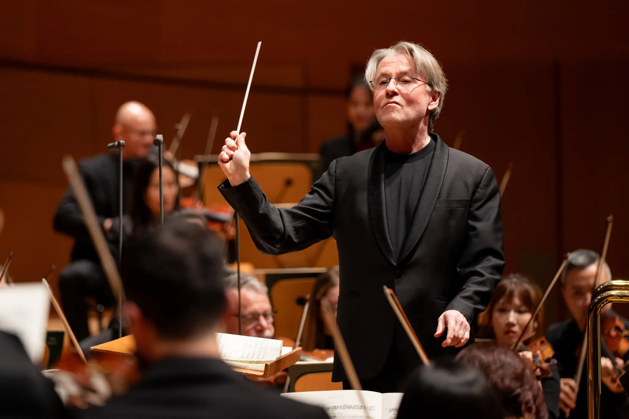 Esa-Pekka Salonen conducting at Disney Hall earlier this month.