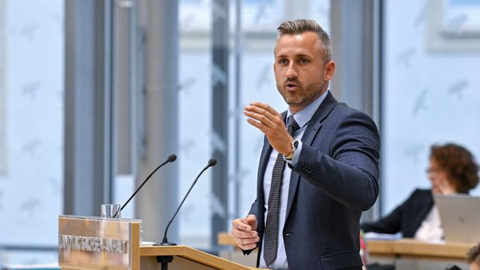 Far-right Alternative for Germany embroiled in nepotism scandal